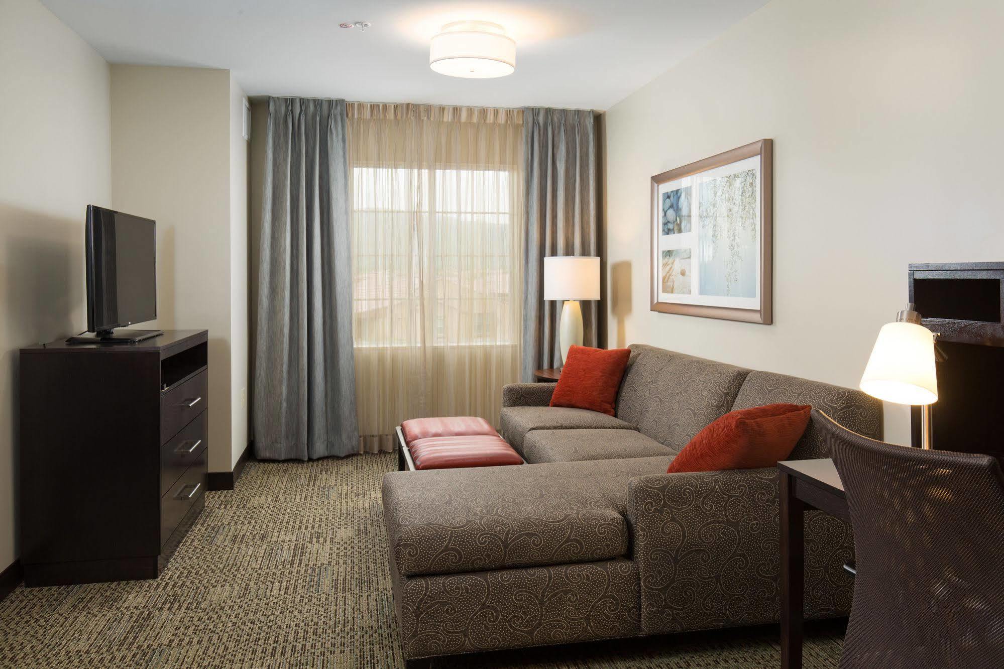 Staybridge Suites Corona South By Ihg Exterior foto